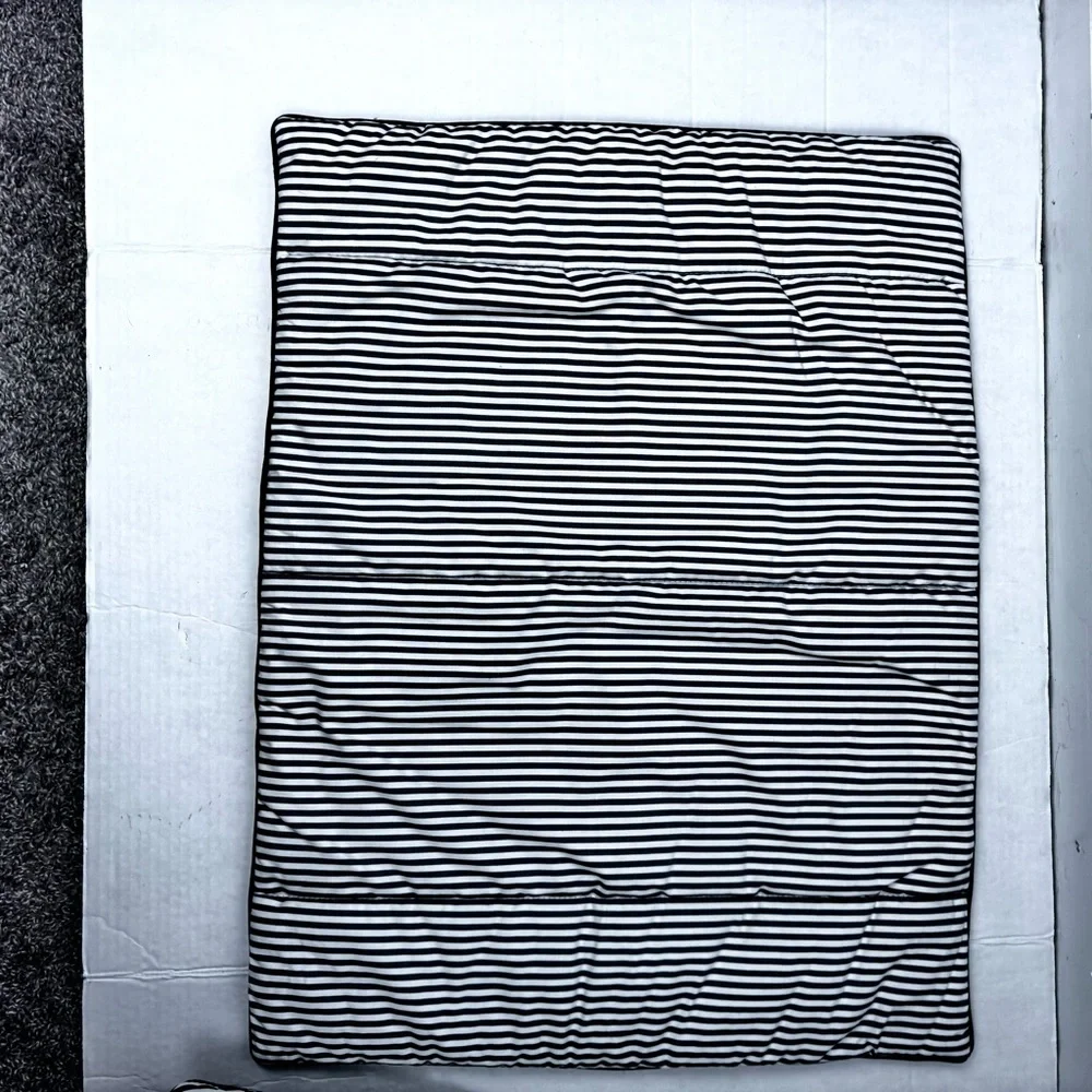 Pottery Barn-Wheaton Percale Striped Comforter Sham Set(2)Standard - Picture 6 of 16